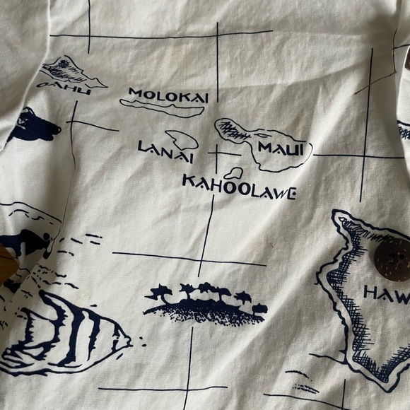 Tropical print Hawaiian shirt and shorts set - Picture 3 of 8